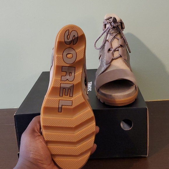 Sorel  Joanie II Ankle  Lace-ash brown - Picture 3 of 4